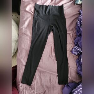 Black Woman's Leggings With Pockets